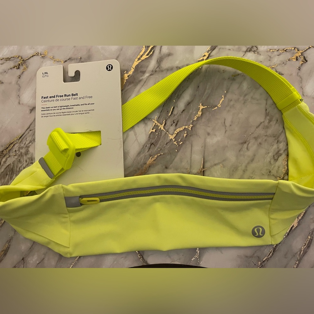 Fast and free lululemon running belt NWT bright yellow